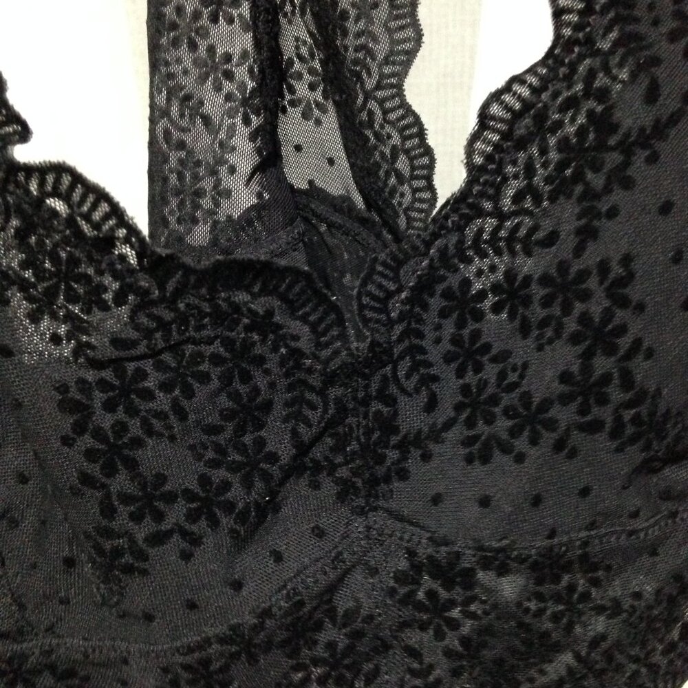 Intimately Free People Black Lace Bra/Bandeaus, L